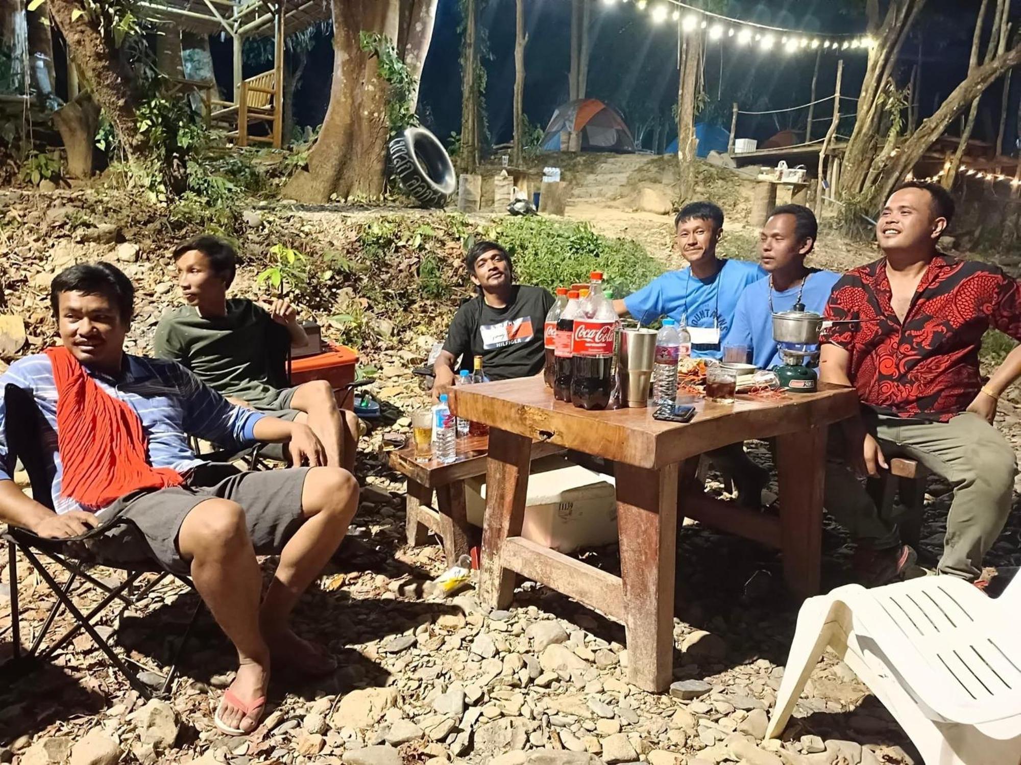 Khaosok August Freedom Camp Otel Khao Sok National Park Dış mekan fotoğraf
